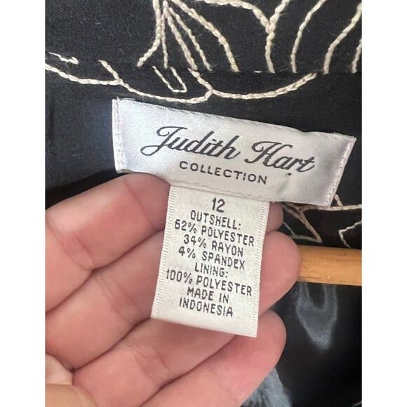 Size 12, Judith Hart Collection Floral Embroidered Blazer - Picture 4 of 8